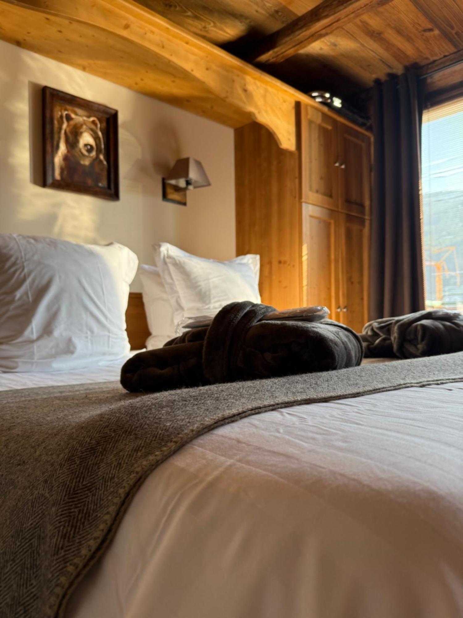 Superior Double or Twin Room with Mountain View
